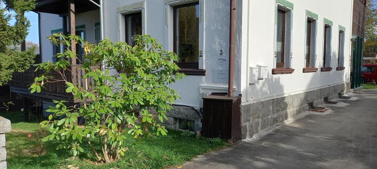 Familienfreundliche Erzgebirge Apartment Schneeberg (Saxony)